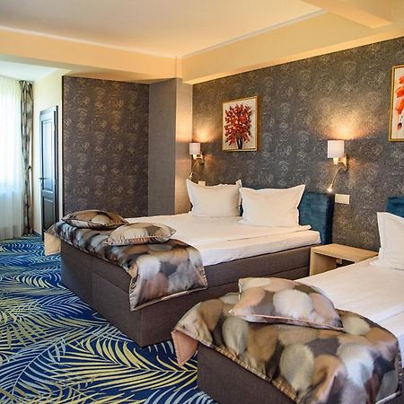 Hotel Stefani シビウ エクステリア 写真