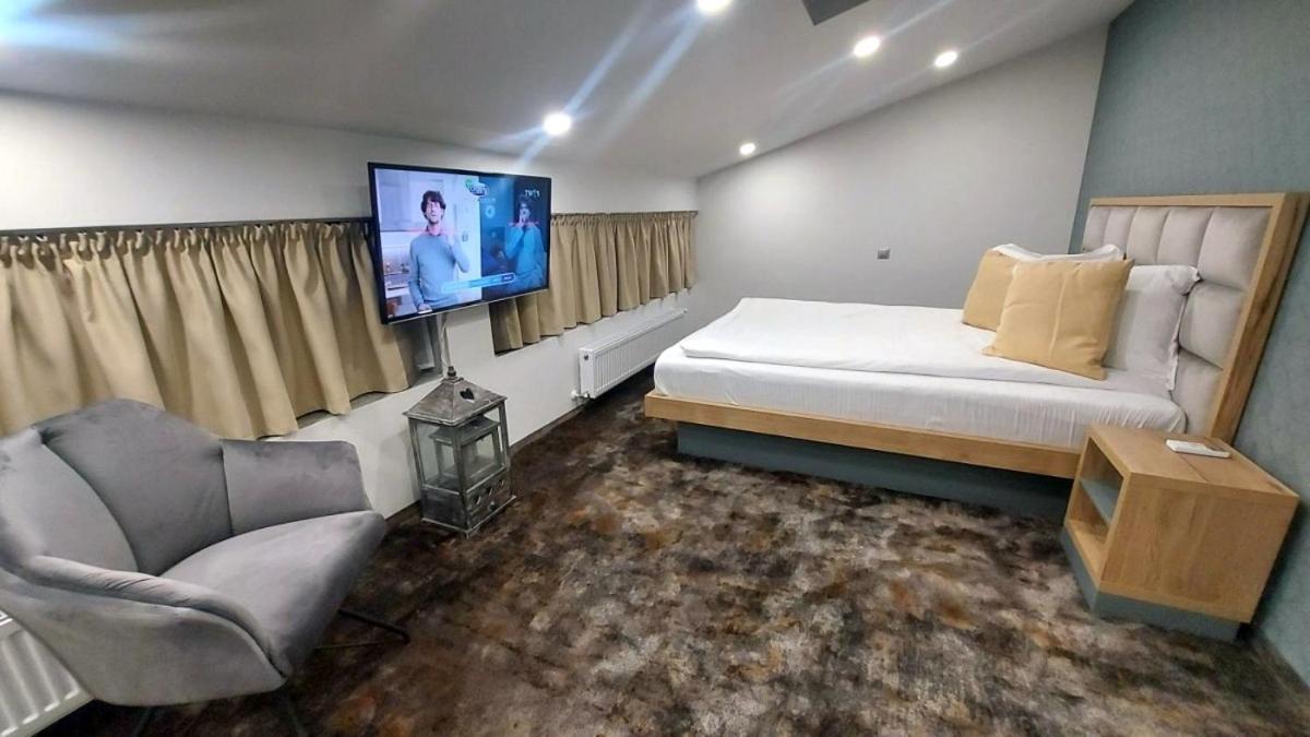 Hotel Stefani シビウ エクステリア 写真