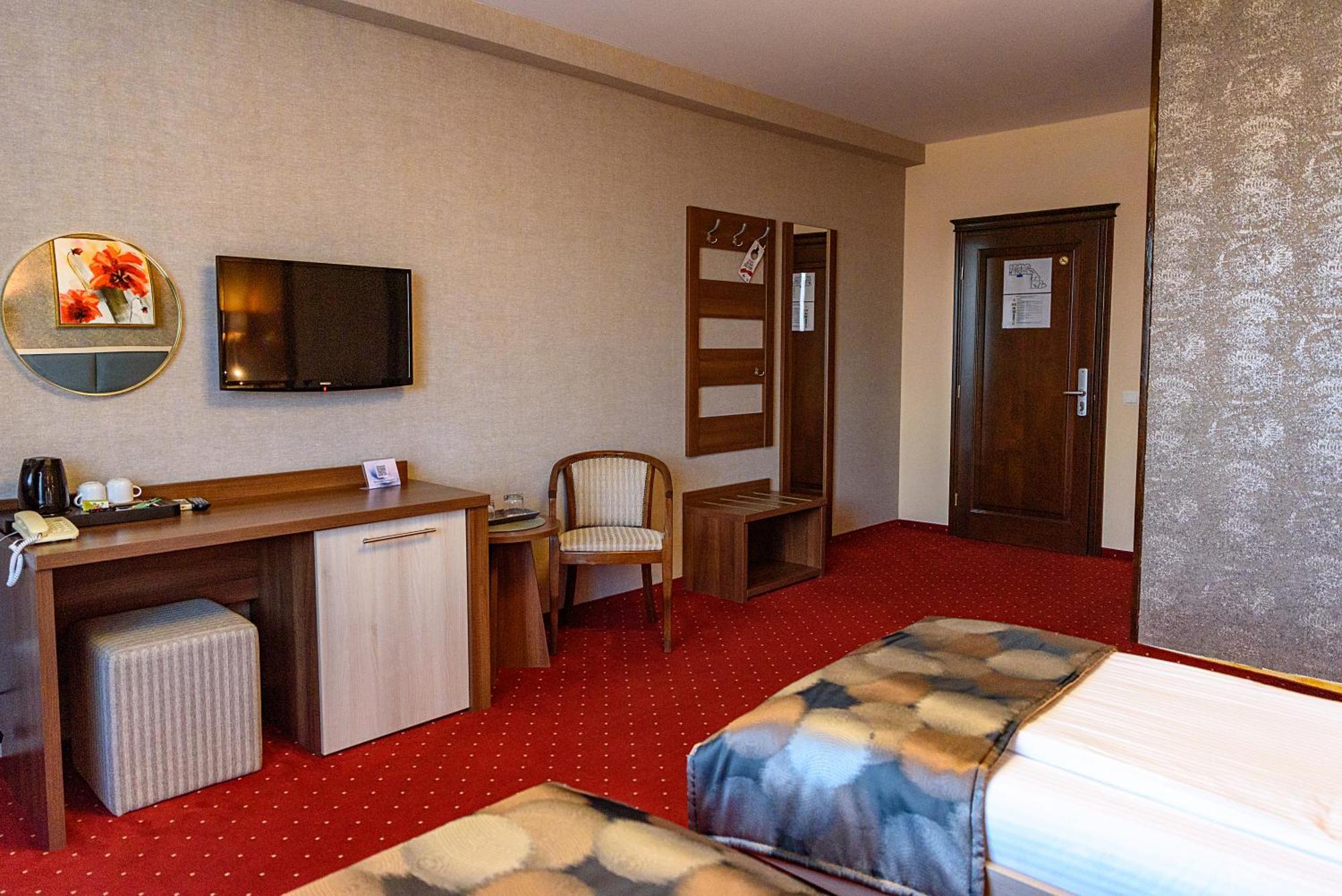 Hotel Stefani シビウ エクステリア 写真