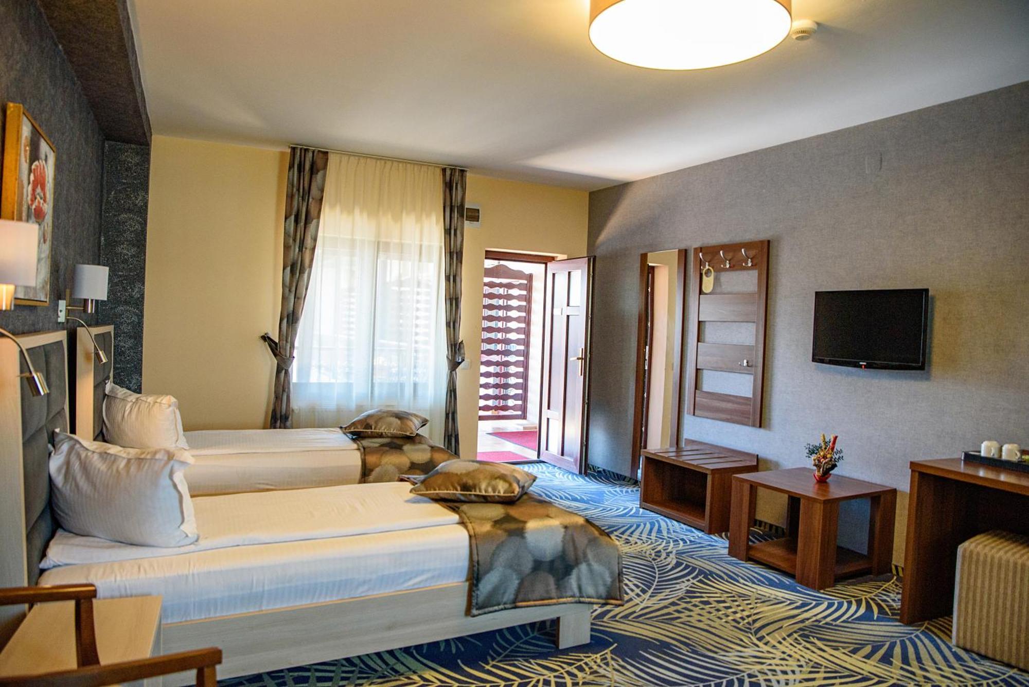 Hotel Stefani シビウ エクステリア 写真