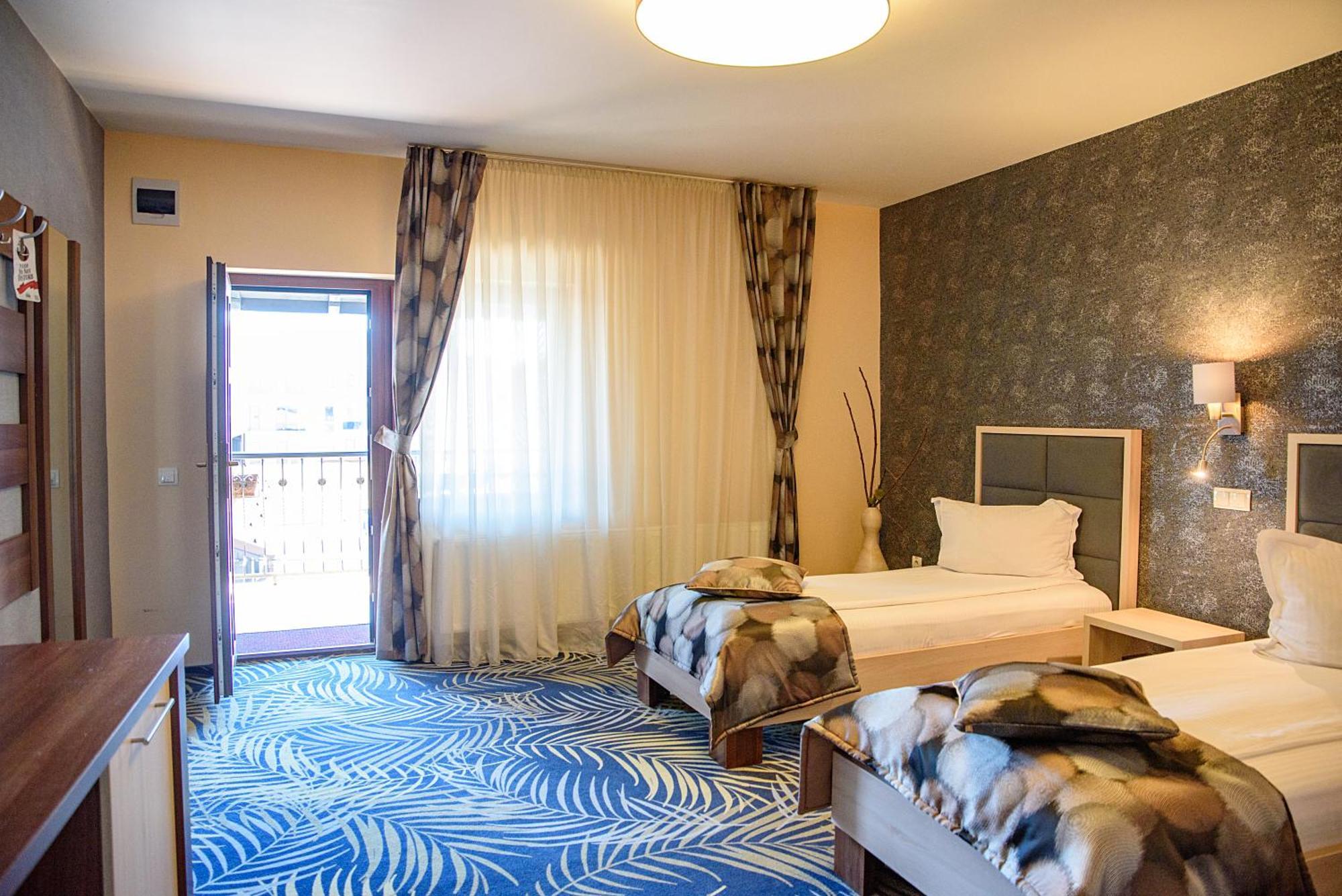 Hotel Stefani シビウ エクステリア 写真