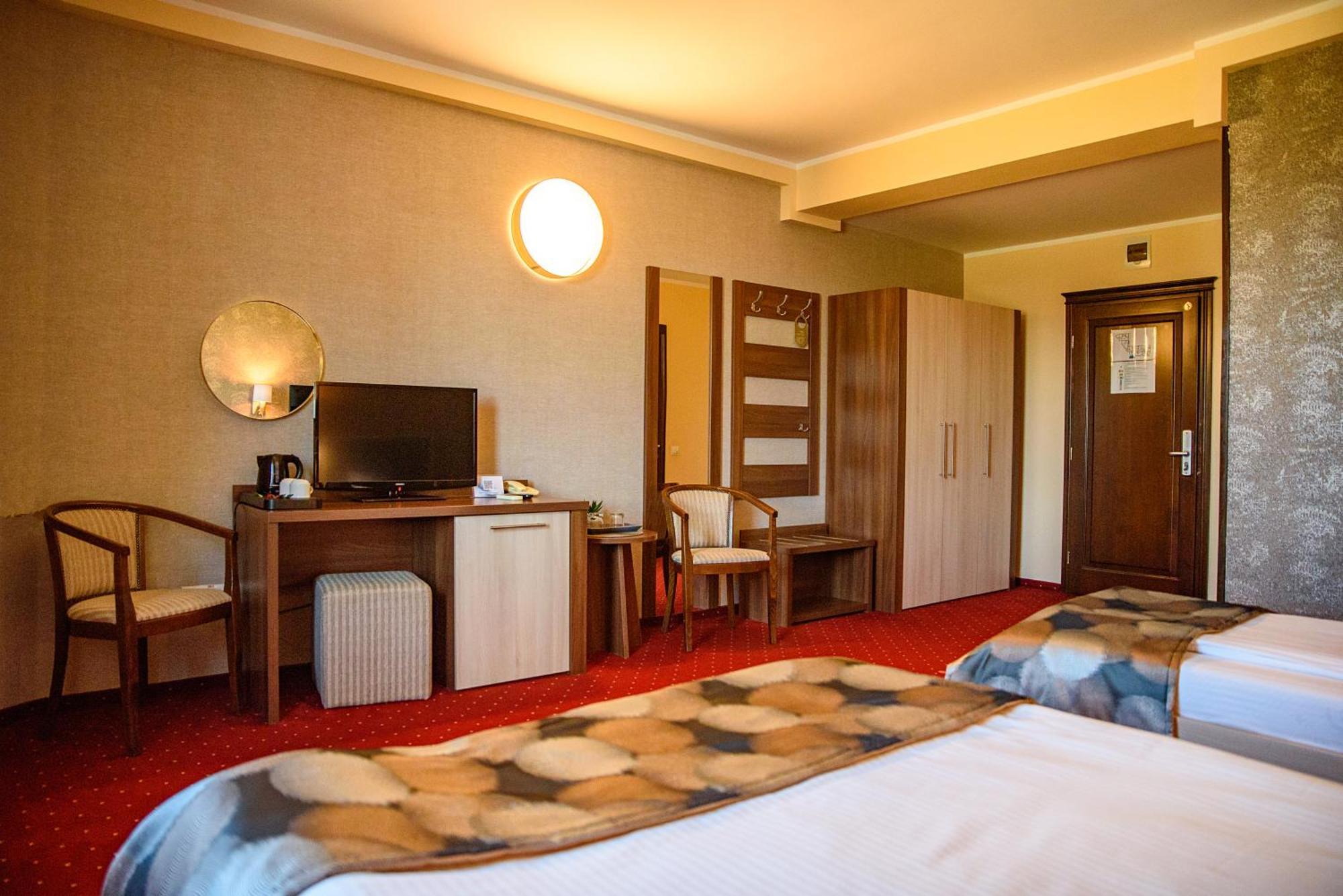 Hotel Stefani シビウ エクステリア 写真