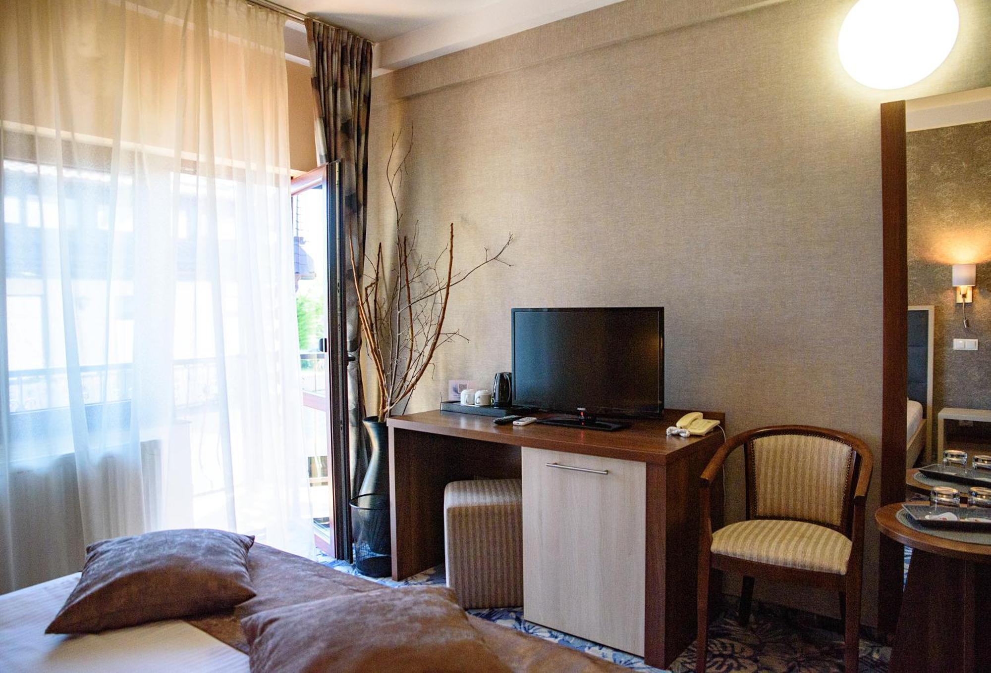Hotel Stefani シビウ エクステリア 写真