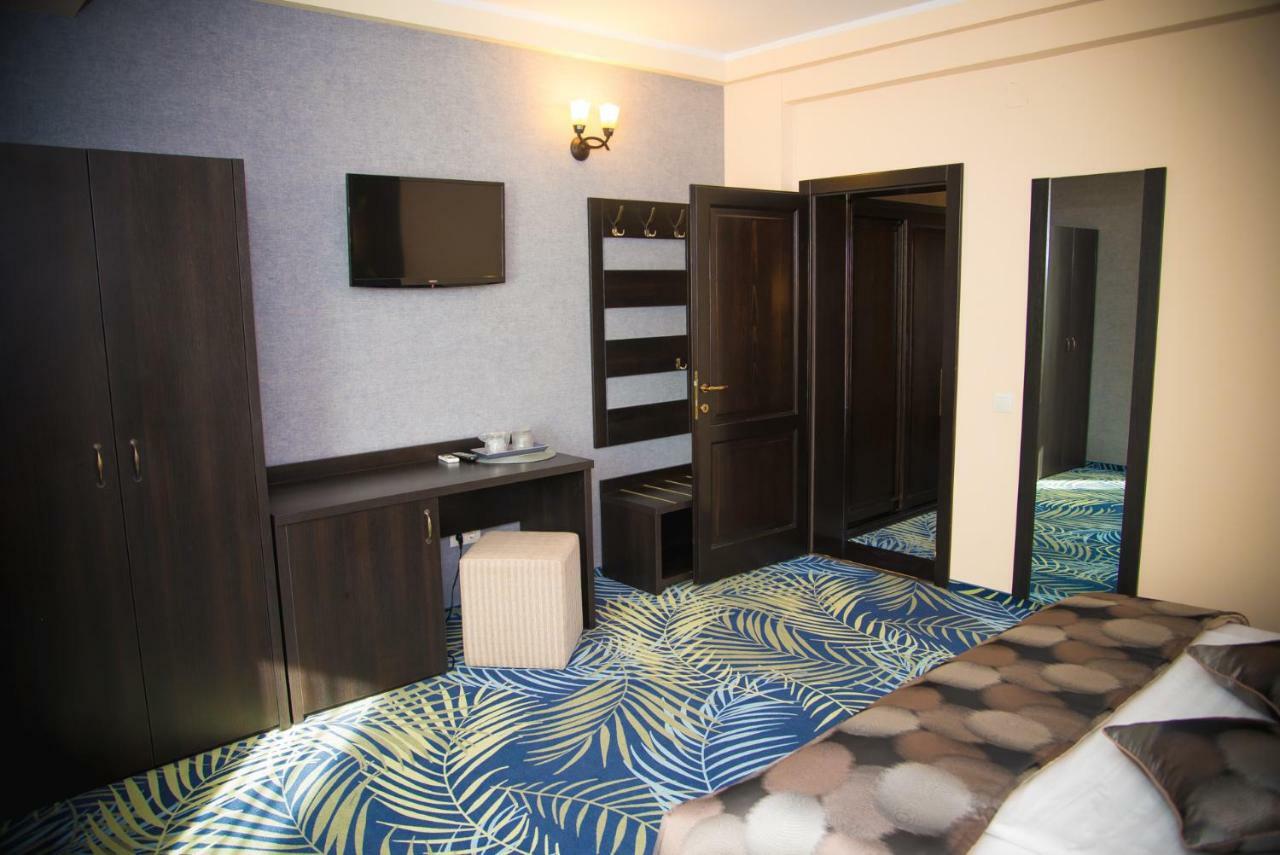 Hotel Stefani シビウ エクステリア 写真