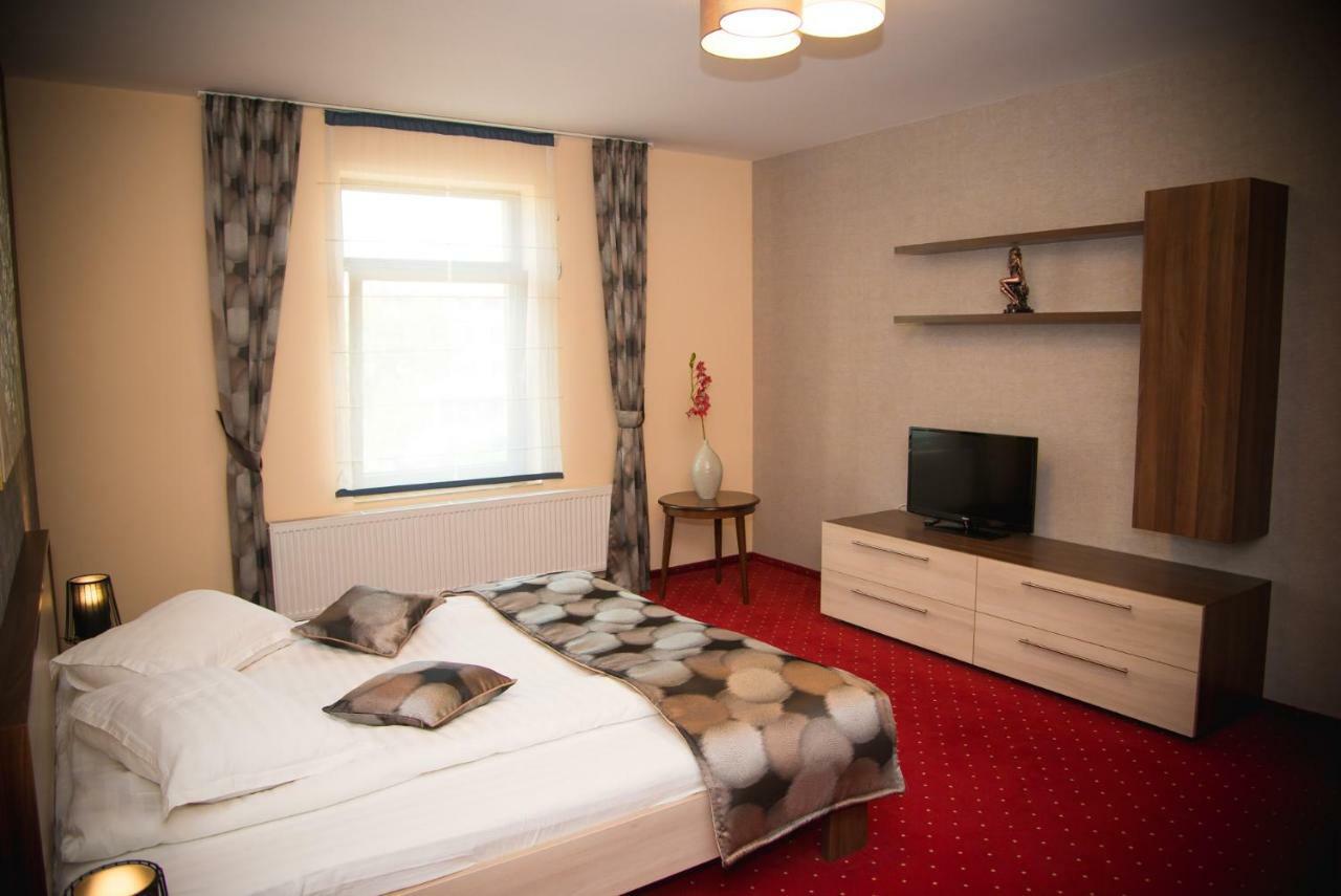 Hotel Stefani シビウ エクステリア 写真
