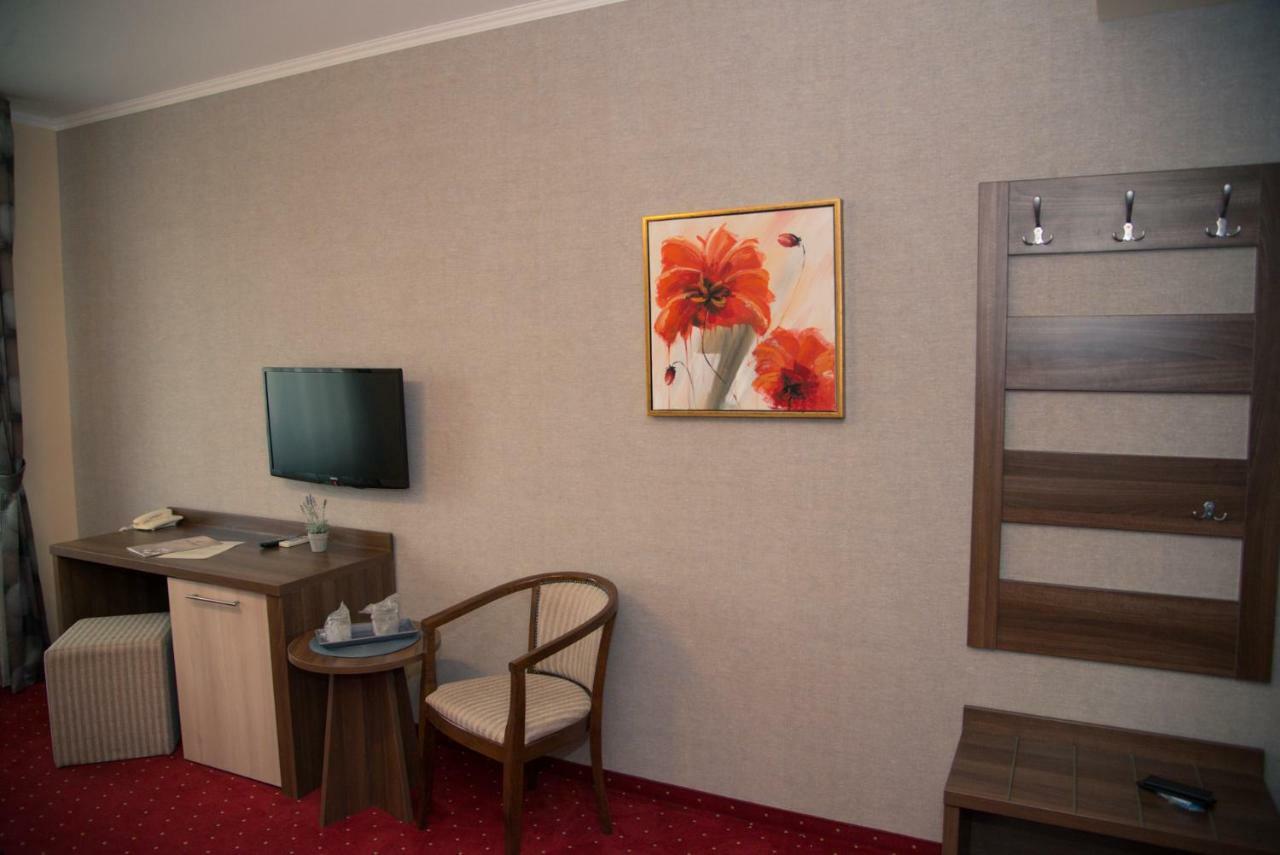 Hotel Stefani シビウ エクステリア 写真