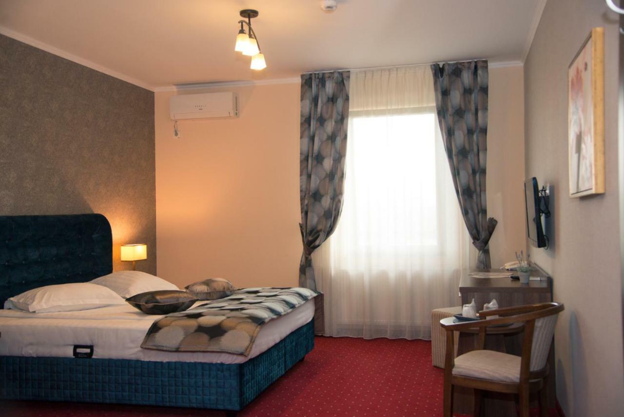 Hotel Stefani シビウ エクステリア 写真