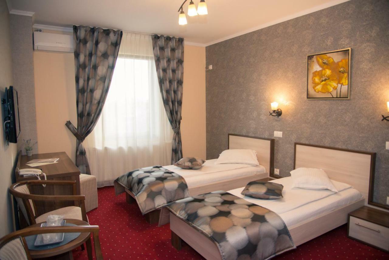 Hotel Stefani シビウ エクステリア 写真